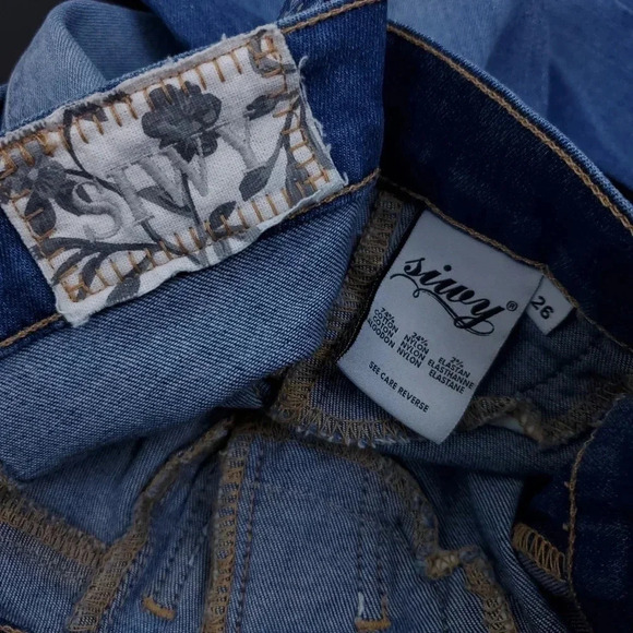 SIWY LA Denim Distressed Jeans Asymmetrical hem  size 26 - Picture 8 of 9